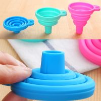 Plastic Funnel Adjustable Portable Wine Oil Pot Liquid Subpackage Household Kitchen Tools