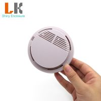 LK-S14 Round Smoke Alarm Detector Enclosure Humidity Temperature Smoke Plastic Cable Junction Box 107x34mm Household Security Systems