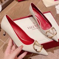 Valentinoˉ2023 New Pointed V-Button Womens High Heels (with Shoe Box)