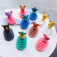 ของเล่นโปเกมอนสำหรับ Eeveelution ฟิกเกอร์อนิเมะของตกแต่งโมเดลที่จับโทรศัพท์มือถือน่ารัก Eevee Vaporeon Jolteon ของเล่นสำหรับเด็กของขวัญ