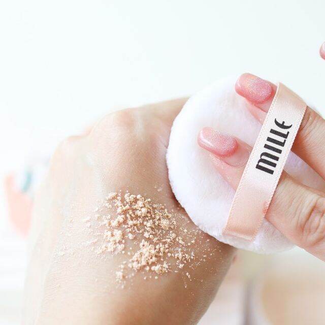 mille-มิลเล่-แป้งฝุ่นคุมมัน-สีส้ม-สูตรคอลลาเจน-oil-control-collagen-translucent-loosed-powder-20g