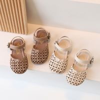 Little Girls Sandals Cover Toe Hollow-out Soft Pu Leather Children Sliders Plain Fashion Comfy 21-30 Light Kids Flats Summer