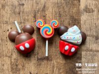 So cute! Disneyland Limited Mickey Lollipop Cupcake Sugar Apple Magnetic Fridge Magnet