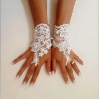 ☽❉㍿ White Black Bridal Gloves Wedding Dress Lace Rhinestone Bridal Gloves Women Elegant Glove Beautiful Wedding Party Accessories