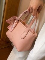 LASGO High-end Western Style Bucket Bag Female 2023 New Summer Versatile Popular Messenger Bag Fashion Texture Handbag