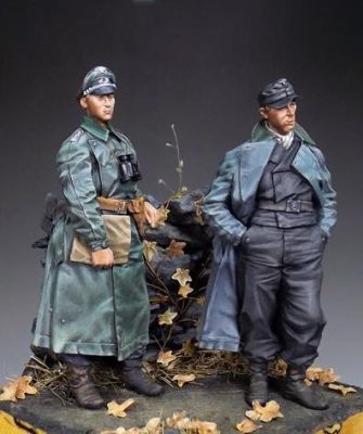 135 model kit resin kit WW2 Officers Set (2 figures) 138