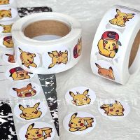 【LZ】✈♂  Coleção Pokémon Pikachu Roll Adesivos Adesivo bonito dos desenhos animados Colar Decorativo Conta de Mão Fita De Vedação Brinquedos Novo 500pcs 2023