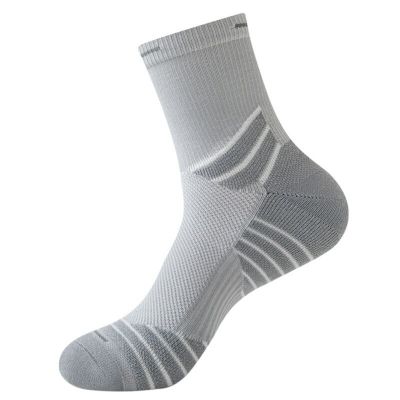 ：“{—— Professional Cycling Socks Compression Socks High Quality Men Soccer Socks Basketball Outdoor Running