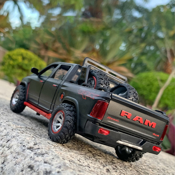 klt-มาตราส่วน-1-32-dodge-ram-trx-รถกระบะของเล่นโลหะผสมรถรุ่น-diecast-ออฟโรดยานพาหนะสําหรับเด็กผู้ชาย-7-ถึง-12-ปีการจําลองเอฟเฟกต์แสงของขวัญคอลเลกชันงานอดิเรก