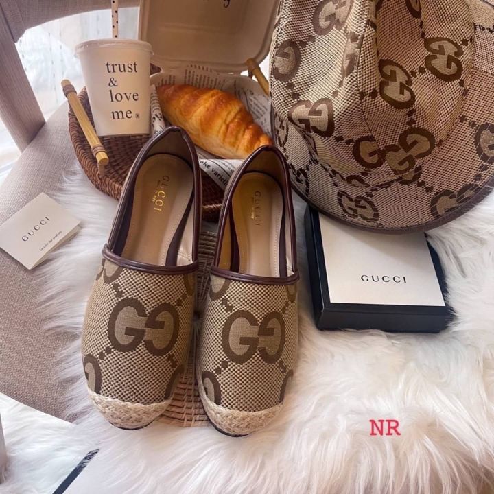 รองเท้าแตะg-u-พร้อมส่ง-size-36-40-eu-รองเท้าแตะผู้หญิง-รองเท้าแฟชั่น-รองเท้าแบบสวม-ใส่สบาย-น้ำหนักเบา-ถ่ายจากสิินค้าจริง-klo015