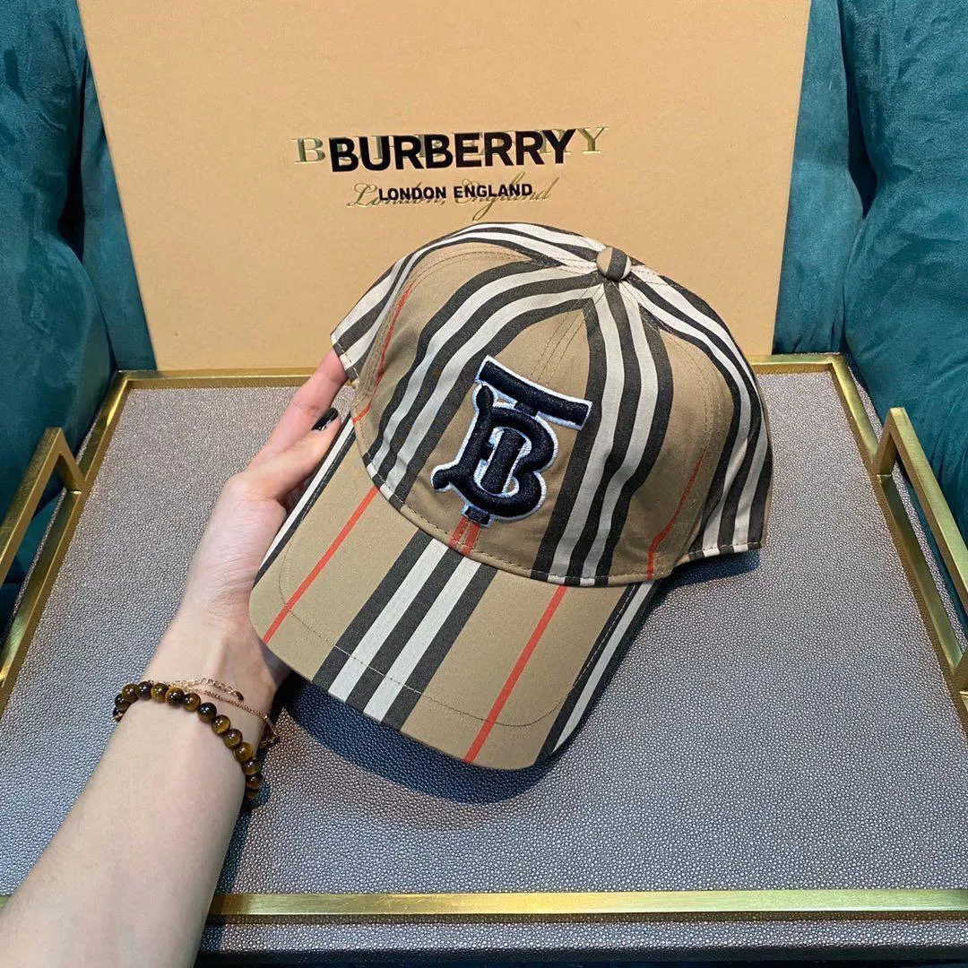 BURBERRY Hat 2023 New Men and Women Baseball Cap Sun Protection Cap SZ062  CUNIUYUN998 | Lazada