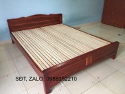 giường ngủ gỗ tự nhiên kiểm hàng trước khi thanh toán