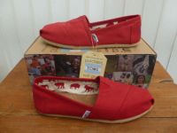 รองเท้า TOMS red canvas แท้100%