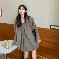 Spring and Autumn Plus Size Womens Suit Korean Loose Sling Pleated Skirt + Suit Jacket Two-piece Suit Women Office Wear