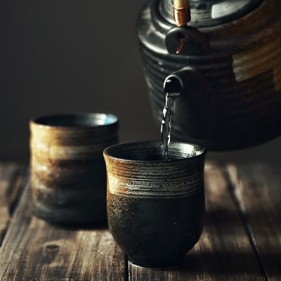 [HOT LZLIOGWOHIOWO 537] สไตล์ญี่ปุ่นถ้วยชาถ้วยน้ำถ้วยกาแฟสโตนแวร์เซรามิกมือทาสีถ้วยชากังฟูอาหารญี่ปุ่นบนโต๊ะอาหารถ้วยชา