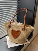 Zuo sister-in-laws niche design love straw woven bag 2023 new summer French vegetable basket beach bag woven bag female 〖LYUE〗