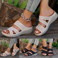 Sandal Wedges แฟชั่นสำหรับผู้หญิงรองเท้าแตะแบบปลายเท้าทรงมนลำลองสำหรับผู้หญิงรองเท้าแตะใส่สบายกว้างใหม่ฤดูใบไม้ผลิ/ฤดูร้อนสำหรับผู้หญิง