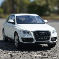 ของขวัญวันเกิดเด็กชายรถของเล่นรถ Suv โมเดลรถอัลลอยรถ Audi Q5ของเล่น