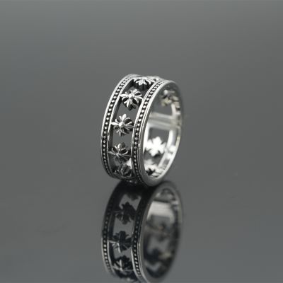 แหวนแหวนกางเขนวินเทจทำจากสเตนเลสสตีลทันสมัยไม่ซีดลายขวางดอกไม้แหวนแฟชั่นบุคลิกภาพ