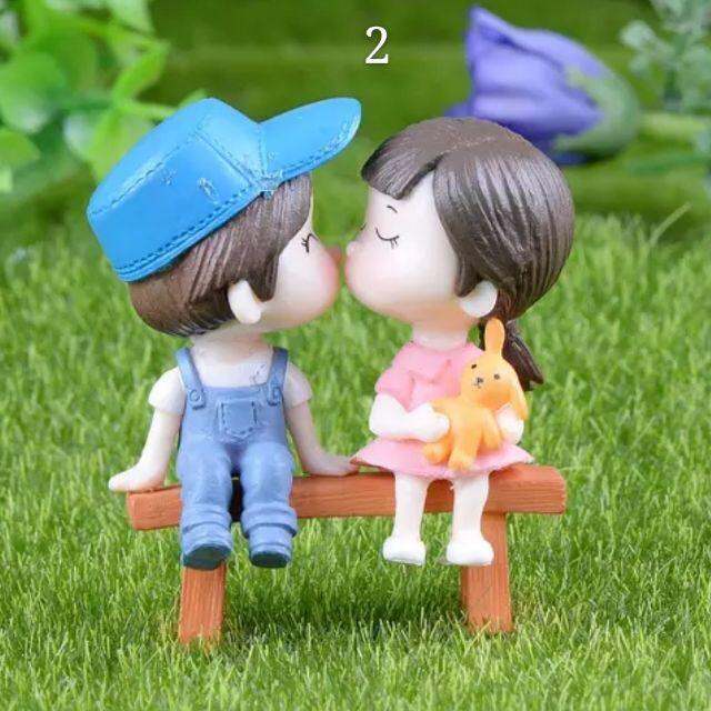 couple-cartoon-miniature-figurines-lover-resin-garden