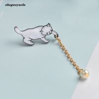 Creative Cute Little White Pearl Cat Brooch Pins Chic Fashion Jewelry Bijoux Brooch Women Best Gift Wholesale Pins And Brooches