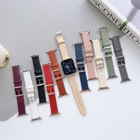 【Hot Sale】 Lingge strap is suitable for iwatch8 apple watch applewatch765 generation se square buckle leather