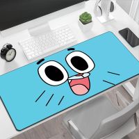 2 Amazing World Of Gumball แผ่นรองคีย์บอร์ดแผ่นรองเมาส์น่ารักสำหรับเล่นเกมอุปกรณ์เสริมสำหรับ Pc เกมแผ่นรองเมาส์สำหรับนักเล่นเกมเครื่องป้องกันโต๊ะเมาส์อะนิเมะ