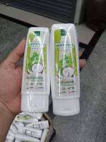 (...แพ็ค...3...ชิ้น...)โลชั่นมะพร้าว Lada Body Whitening Lotion 100 ml.