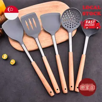 Long Handle Silicone Ladle Soup Spoon Colander Ramen Noodles Tablespoons  Scoop Rice Salad Stirring Spoons Kitchen Teaspoons - AliExpress