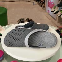 รองเท้า Crocs ของแท้สำหรับผู้ชายและผู้หญิง Lite Ride Beach รองเท้าแตะกันหนาว