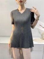 ☏☼✘ Aiden001 Average Size (45-70Kg) Summer T-Shirt Womens Tops Loose High Elastic Non-Ironing Slim KK V-Neck Mid-Length Pleated Clothes S-310