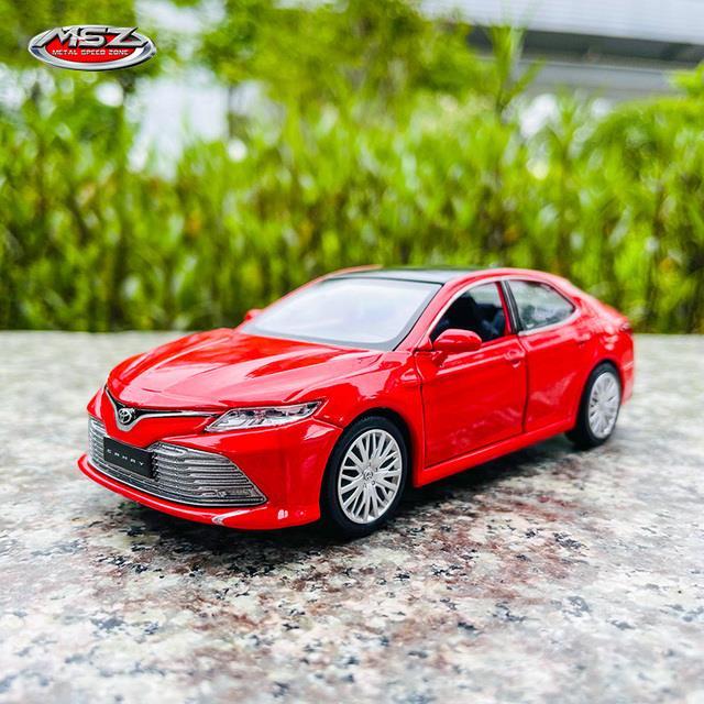 msz-1-34-toyota-camry-blue-alloy-car-model-childrens-toy-car-die-casting-boy-collection-gift-pull-back-function