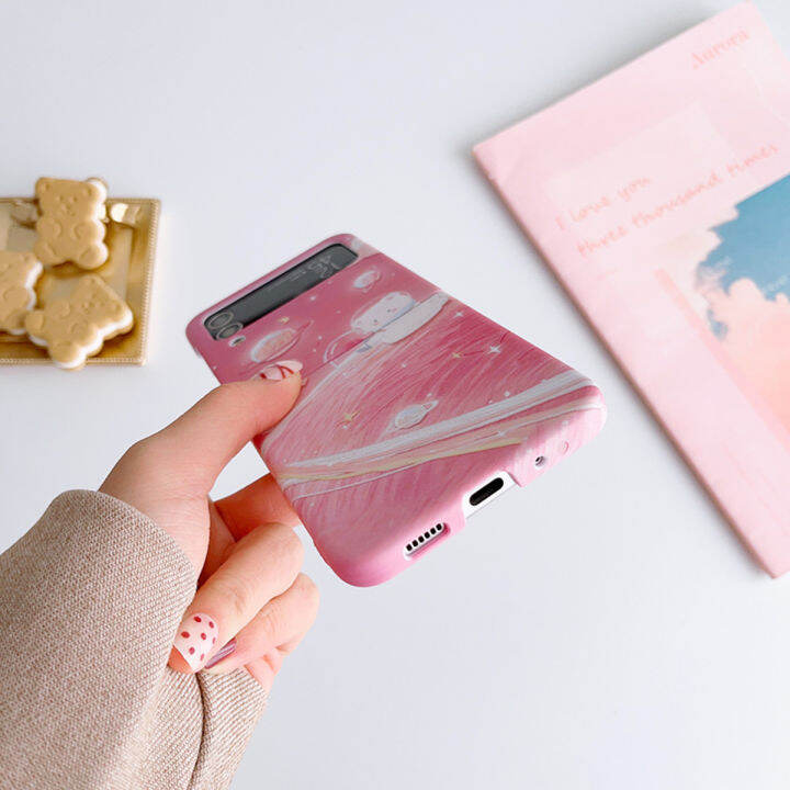 เคส-samsung-galaxy-z-flip-4-z-flip-3เคสลายการ์ตูนน่ารักกระเป๋าหมีอวกาศสำหรับ-samsung-z-flip-3ของขวัญปลอกแข็งโทรศัพท์พีซีป้องกันสำหรับเด็กผู้หญิง