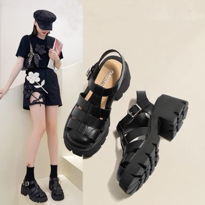 Weave the Roman sandals female web celebrity retro 2023 baotou shoes Xia Hou bottom thick with high-heeled ins