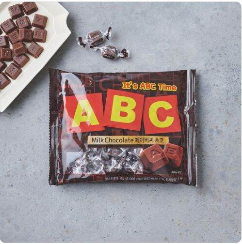 ขนมเกาหลี-ช็อคโกแลตนม-lotte-abc-milk-chocolate-72g-abc