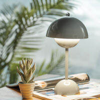 Flower Bud Table Lamp Touch Mushroom Desktop Lamp LED Eye Protection Reading Light Dining Ho Bar Coffee Lighting Fixtures