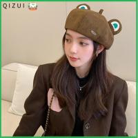 QIZUI หูแมวหู หมวกเบเร่ต์ ป้องกันหู หนาขึ้น หมวกอุ่นๆ ของใหม่ ตุ๊กตาผ้าพลัฌ หมวกสำหรับจิตรกร ฤดูใบไม้ร่วงและฤดูหนาว