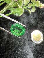 8.75 carats เขียว  มรกตโคลอมเบีย ผลิตจาก สวิส (created Emerald) from Switzerland 10.50X12.50 MM, OVAL CUT