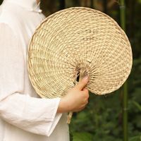 (Leisurely) Raffia พัดลมมือทำมือพัดลมหวายตกแต่งสำหรับงานแต่งงานใบปาล์มธรรมชาติทอแฟนตกแต่งผนังศิลปะสำหรับเครื่องประดับบ้านไร่