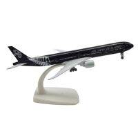 [20cm] โมเดลเครื่องบิน แอร์นิวซีแลนด์ Air NewZealand 777 (Aircraft Metal Model) เหล็กอัลลอย ลำใหญ่ สวย งานคุณภาพ พร้อม ฐสนตั้งโชว์ - ของขวัญ ของสะสม