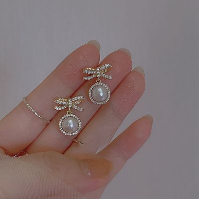 [COD] Incense Plate Ear Clip No Pierced Female Earrings Exquisite Commuting and
