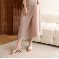 2023 Hot Miyake pleated spring and summer style irregular spliced ​​skirt feminine simple loose and pleated A-line skirt