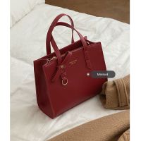 Handheld red bag for women 2022 new trendy fashion wedding bag niche versatile ins single shoulder crossbody bag small square bag 【JYUE】