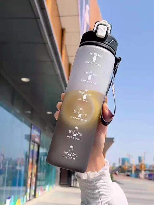 Large Capacity 1000ml Gradient Plastic Drinking Cup Sports Men and