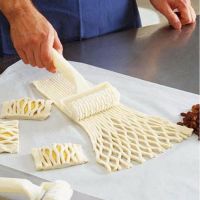 Pizza Net Knife Plastic Net Knife Biscuit Pizza Mold Dough Roller Knife Bread Roller Kitchen Baking Tool