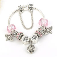 [In stock] สร้อยข้อมือเสน่ห์ยุโรปรุ่นใหม่ สร้อยข้อมือจี้ผึ้งน้อยสีชมพูรูใหญ่ผมตรง gift