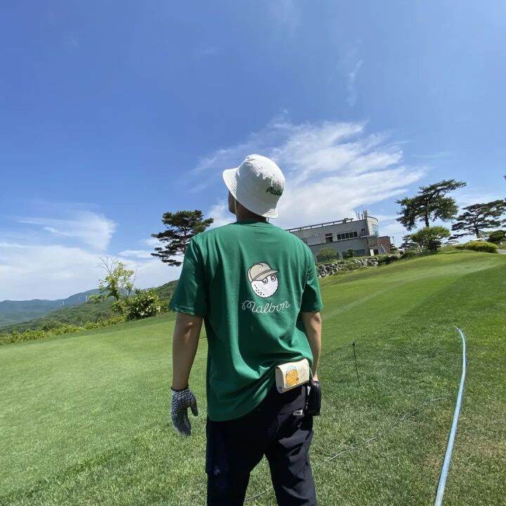 เสื้อโปโลแขนสั้นสำหรับ-topi-bucket-คอกลมกอล์ฟ-malbon-พิมพ์ลายเสื้อยืดระบายอากาศใส่ได้ทั้งผู้ชายและผู้หญิง