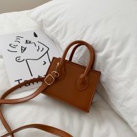 --238812Womens bag﹊☍ Summer popular han edition handbag mini shoulder bag 2023 new tide worn ins joker brim small bread