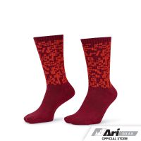 ARI PIXEL CREW SOCKS - RED/SCARLET ถุงเท้าสั้น อาริ พิกเซล สีแดง