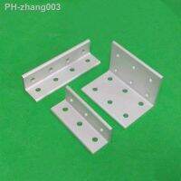 6 8 12 16 Hole 90 Degree Brackets Corner 2060 3090 40120 2080 30120 40160 4060 6090 80120 4080 60120 80160 L Connector